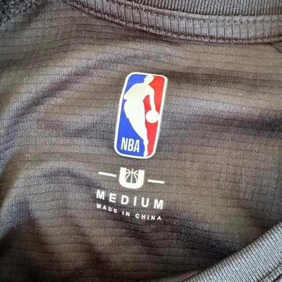 NBA Trailblazers Black And Red Short Sleeve Tee Shirt Size Medium - Picture 3 of 3